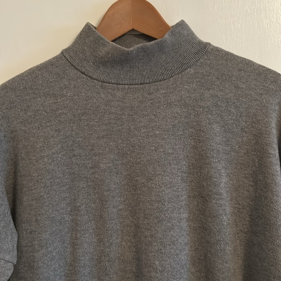 Icone VGUC grey sweater. Size M. - Picture 3 of 9
